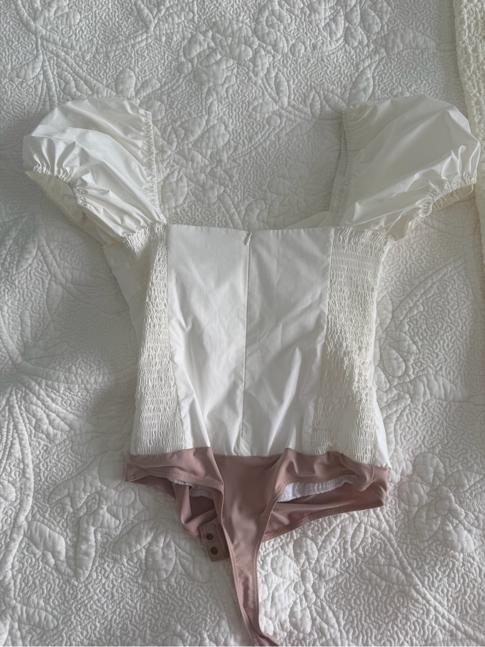 Amanda Uprichard Two-Tone Puff Sleeve Bodysuit in White - Picture 6 of 6